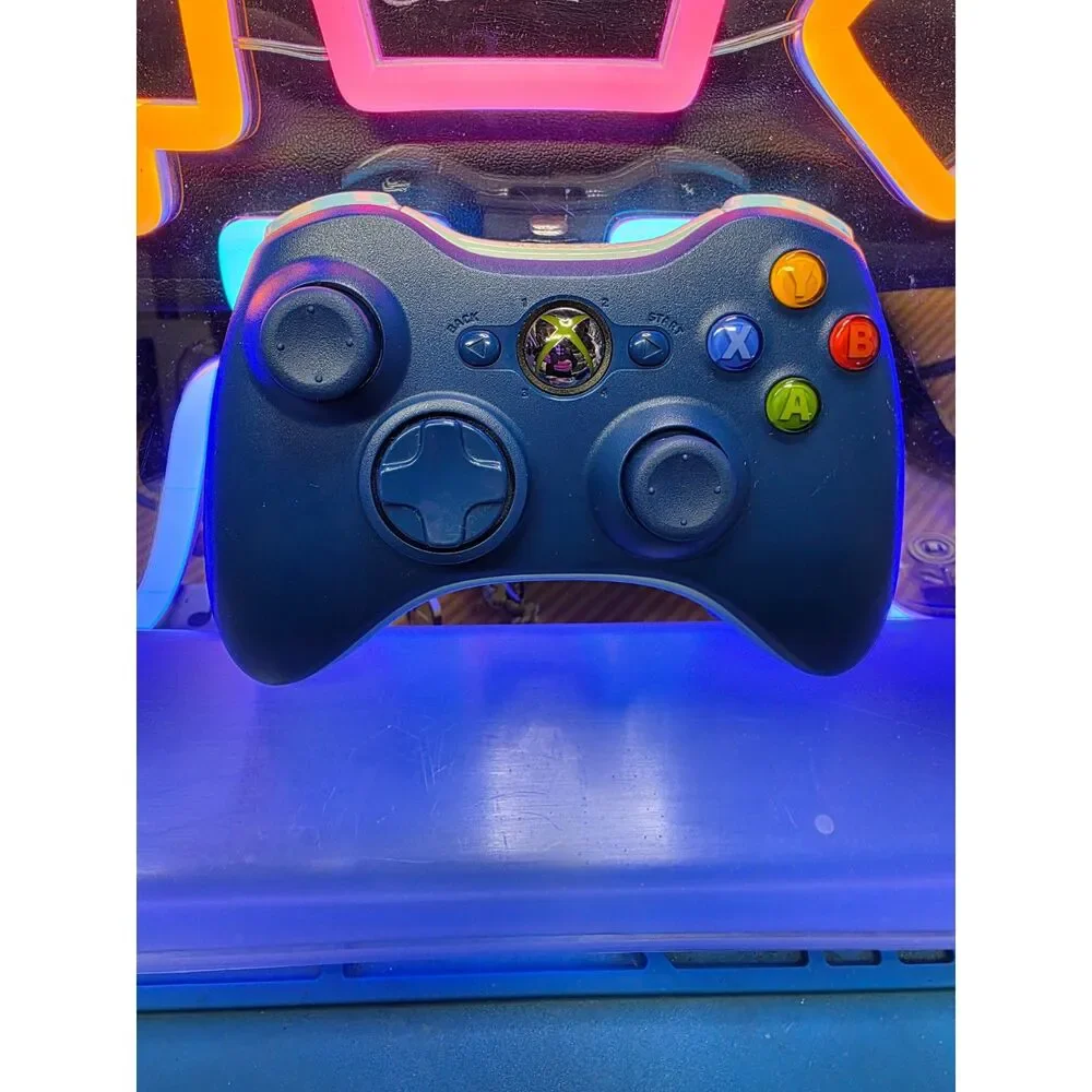 Xbox 360 E Console 500GB Blue Call of Duty Edition